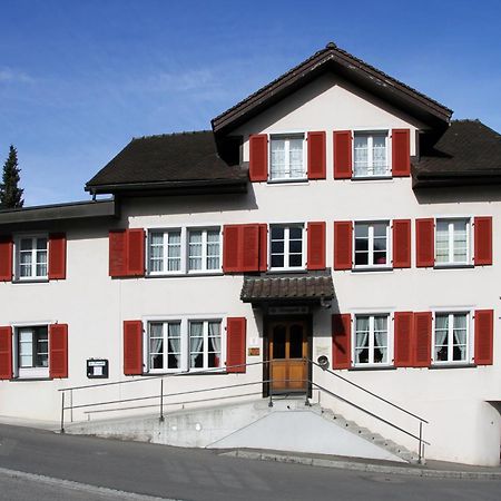 Hotel Krone Attinghausen エクステリア 写真