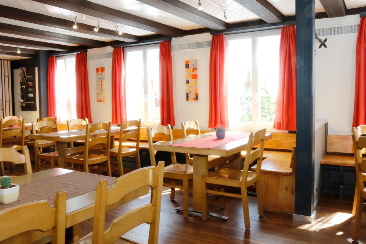 Hotel Krone Attinghausen エクステリア 写真