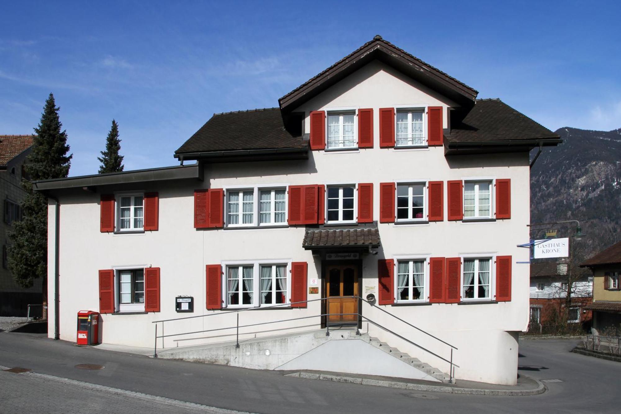 Hotel Krone Attinghausen エクステリア 写真