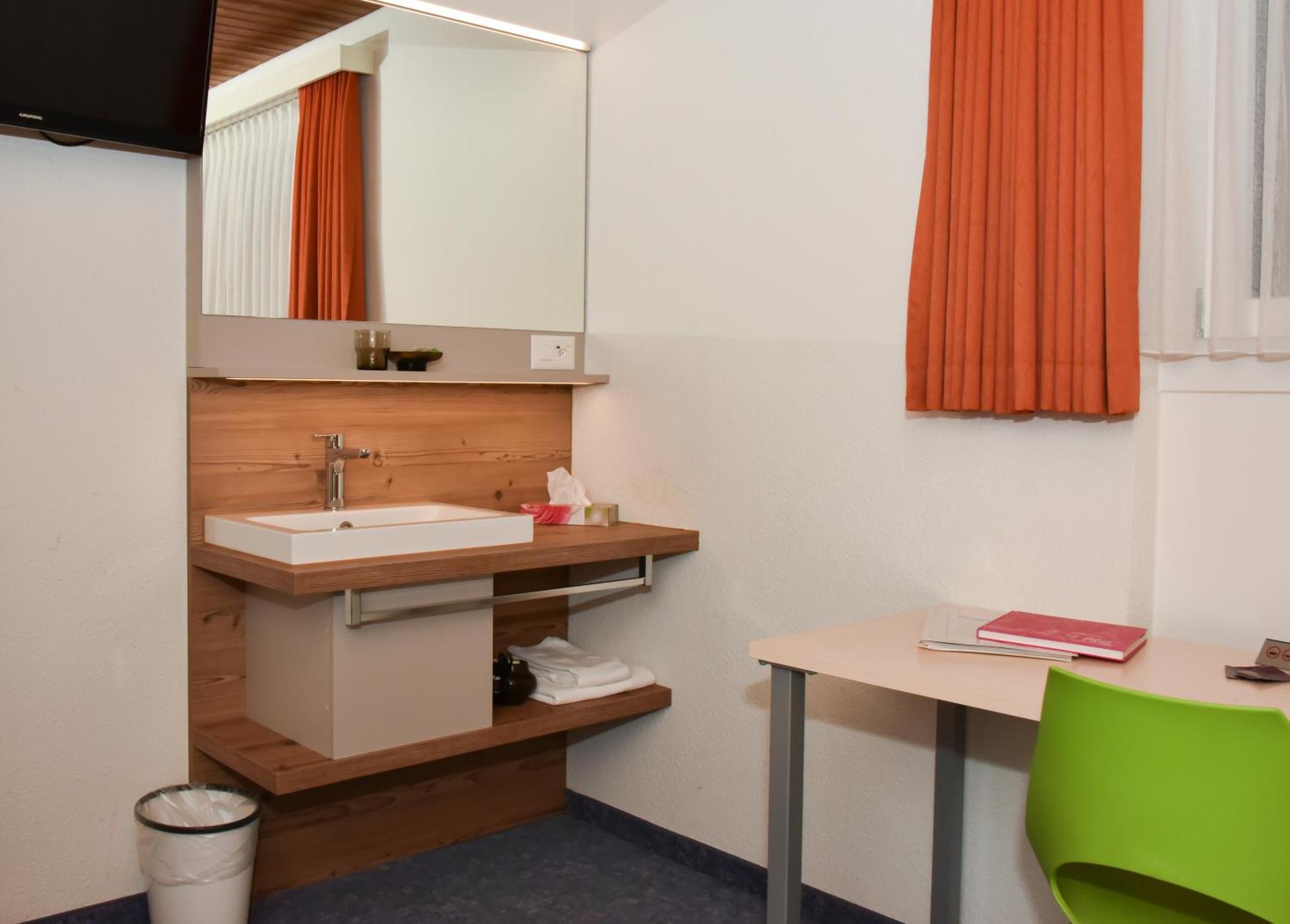 Hotel Krone Attinghausen 部屋 写真