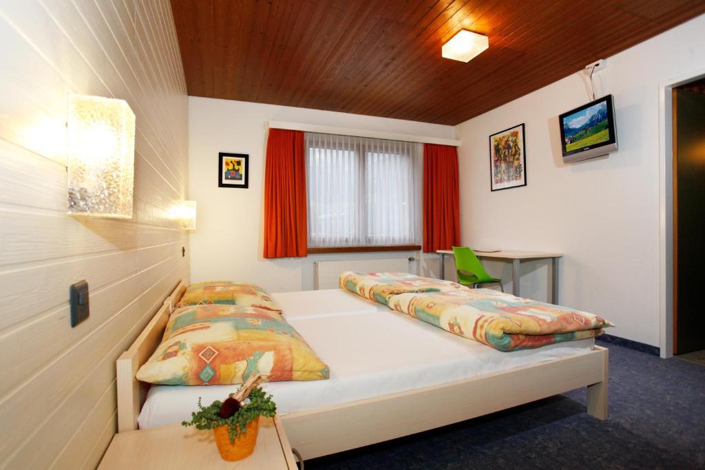 Hotel Krone Attinghausen 部屋 写真