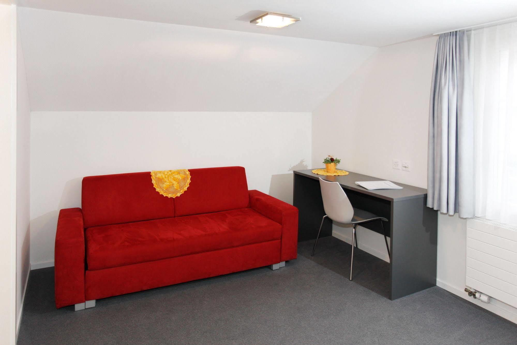 Hotel Krone Attinghausen エクステリア 写真