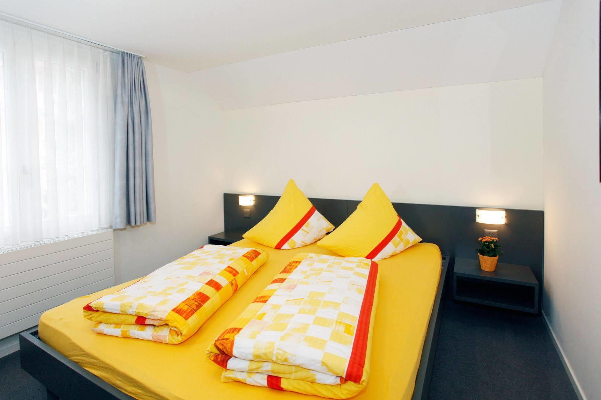 Hotel Krone Attinghausen エクステリア 写真