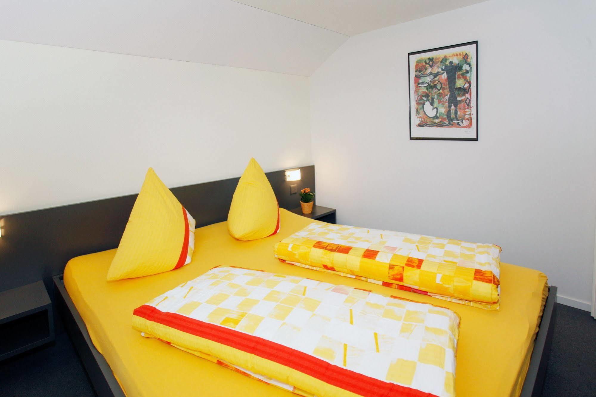 Hotel Krone Attinghausen エクステリア 写真