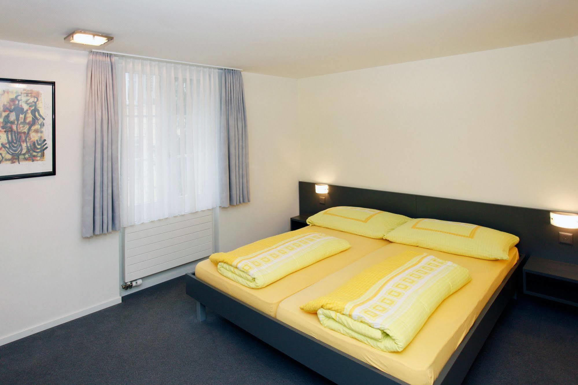Hotel Krone Attinghausen エクステリア 写真