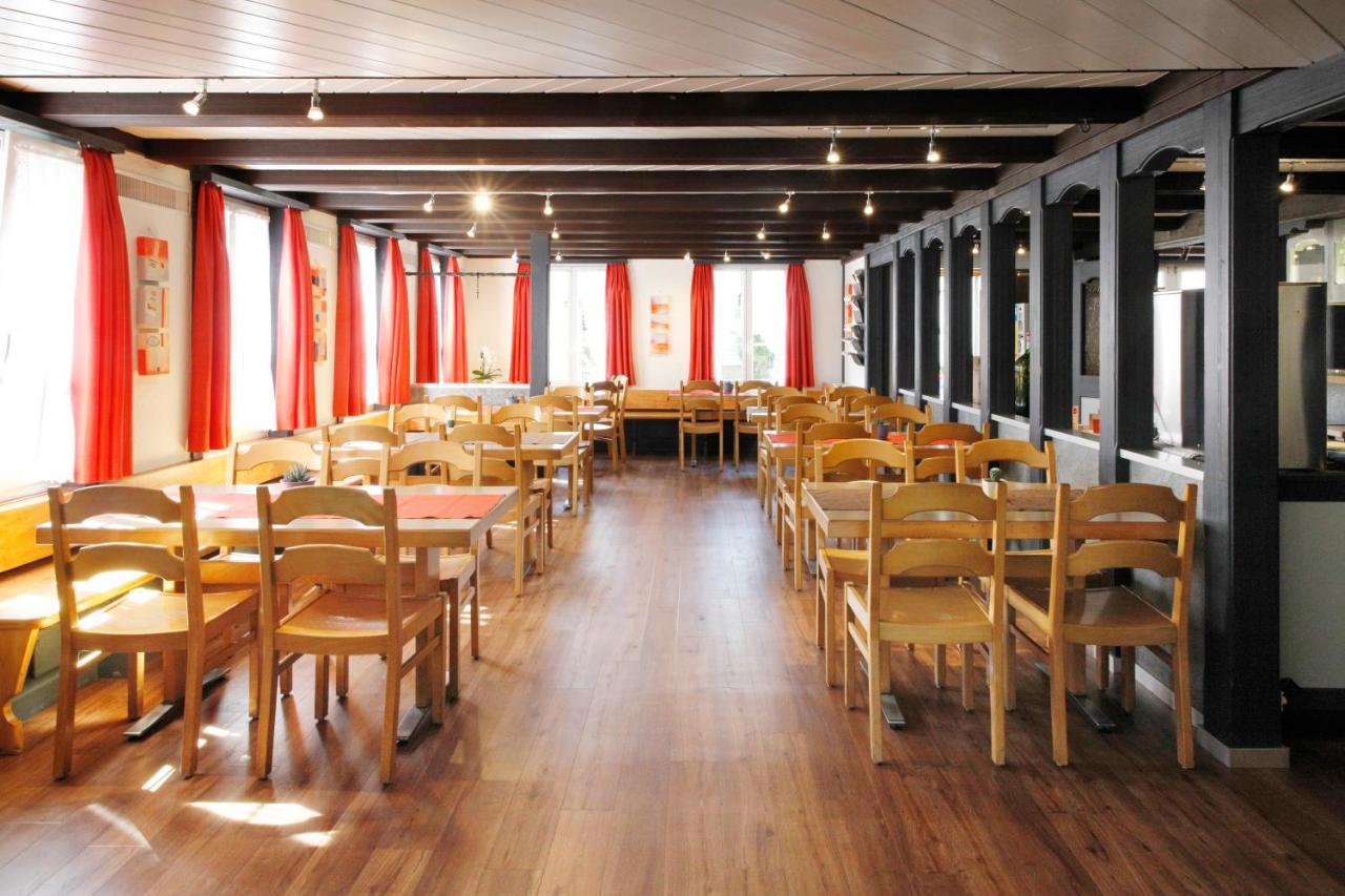 Hotel Krone Attinghausen エクステリア 写真